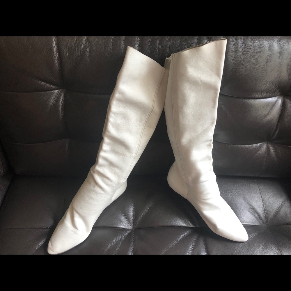 Vintage calf high white leather boots